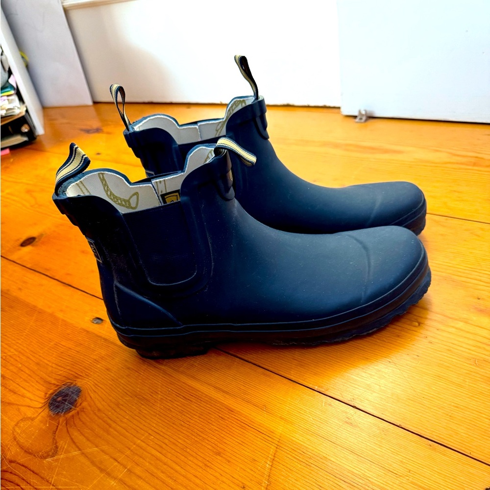 Noble Equestrian Ankle Muck Boots